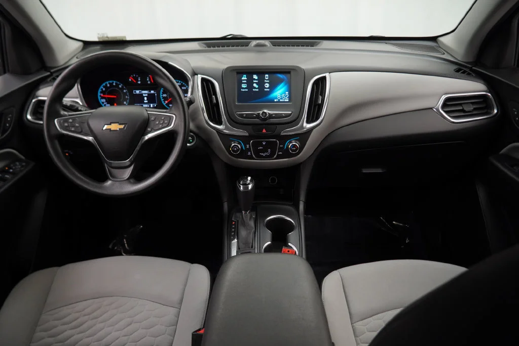 Used 2018 PEPPERDUST METALLIC Chevrolet LT image 3