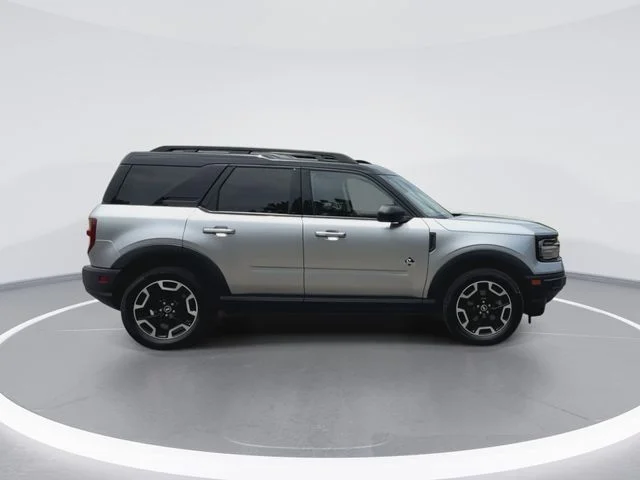 Used 2023 Silver Ford Outer Banks image 12