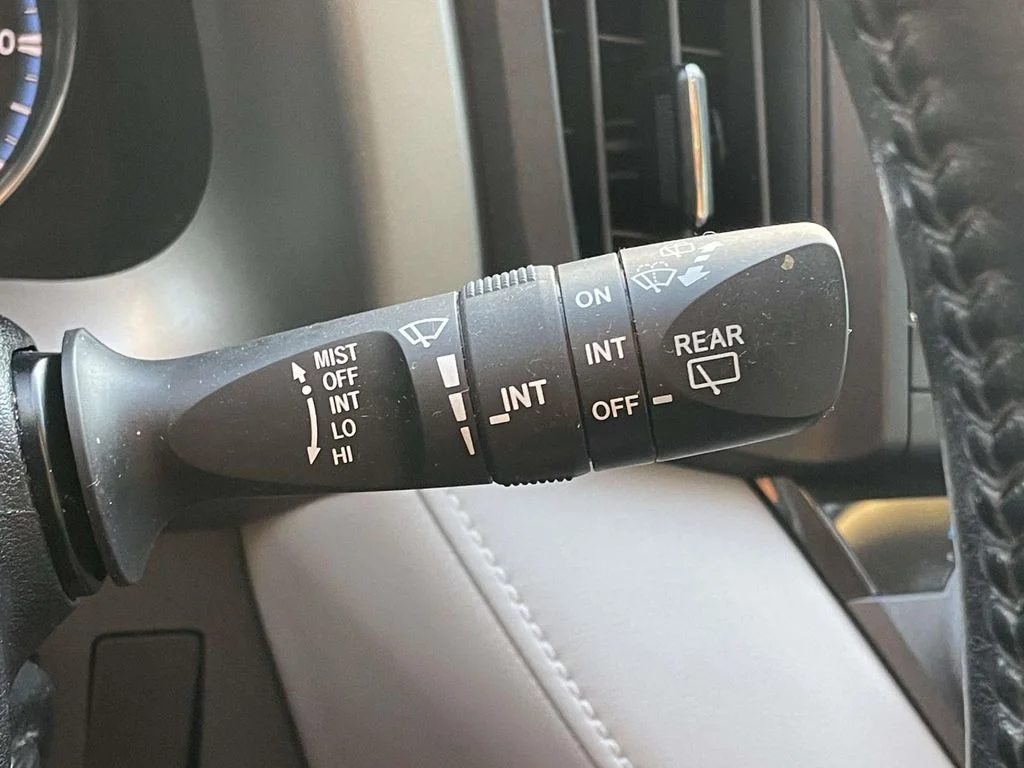 Used 2016 Silver Sky Metallic Toyota XLE image 13