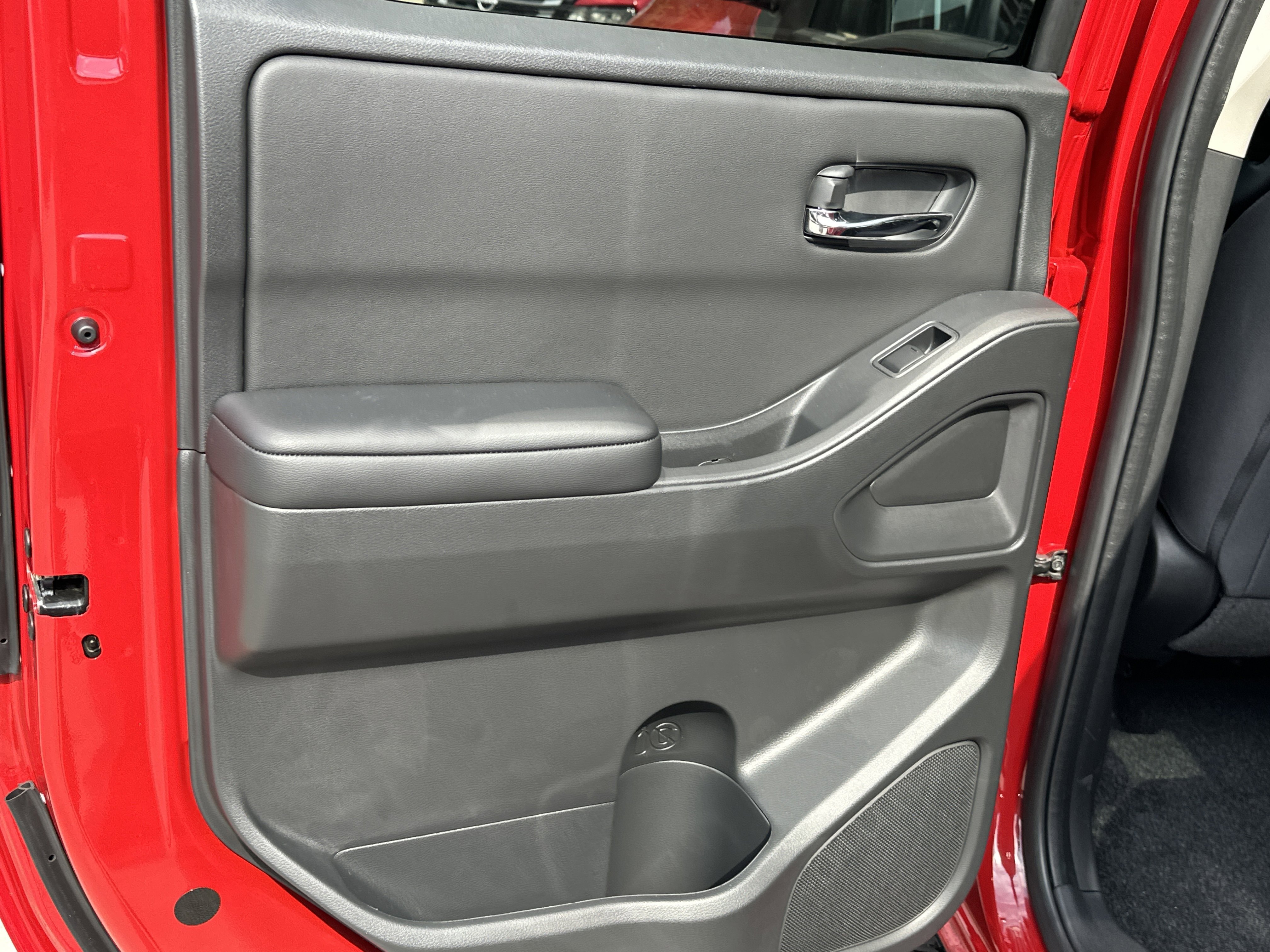 2025 Nissan Frontier SV - Photo 22