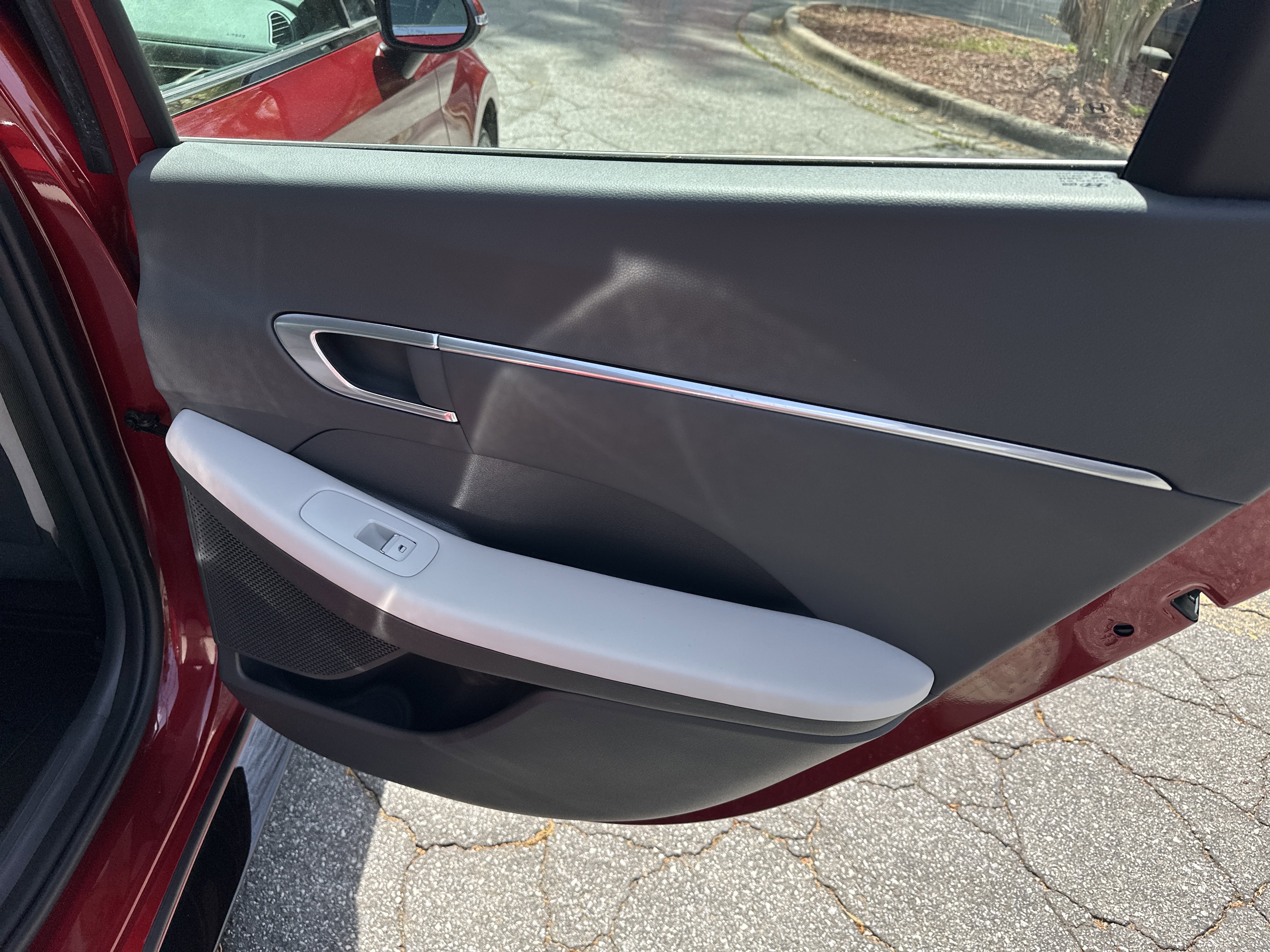Used 2023 Ultimate Red Hyundai SEL image 20