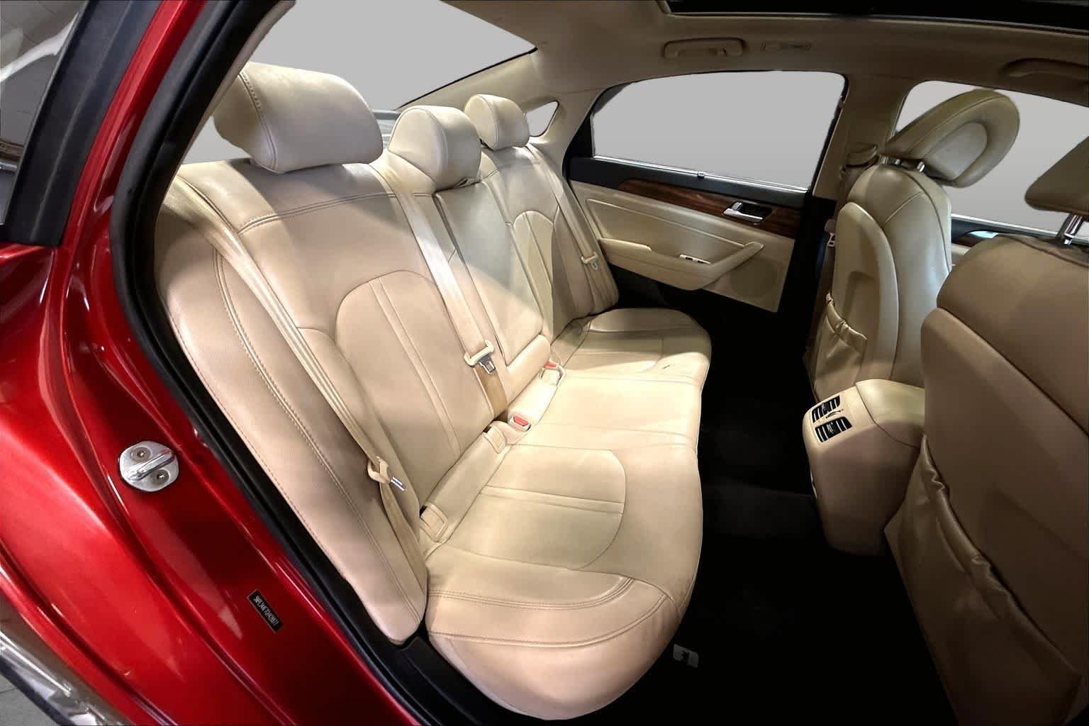 Used 2016 Venetian Red Hyundai 2.4L Limited image 20