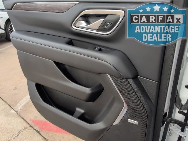2024 Chevrolet Suburban LT - Photo 10