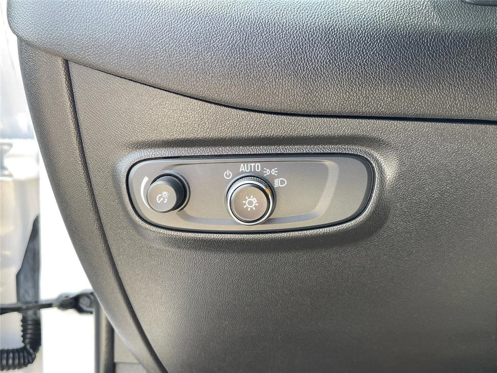 Used 2023 Summit White Chevrolet LT image 17