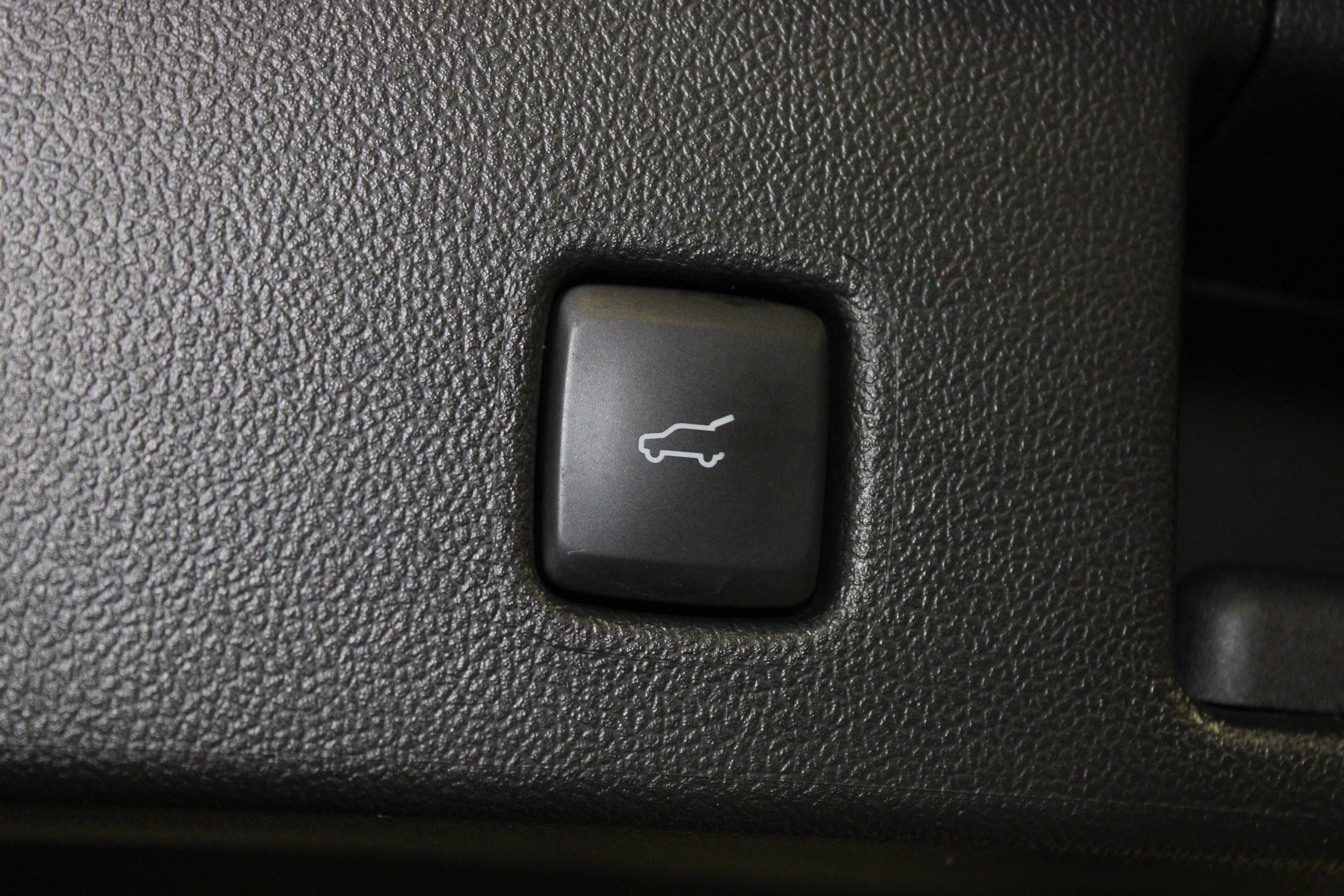 Used 2023 Gray Metallic Ford PHEV image 13