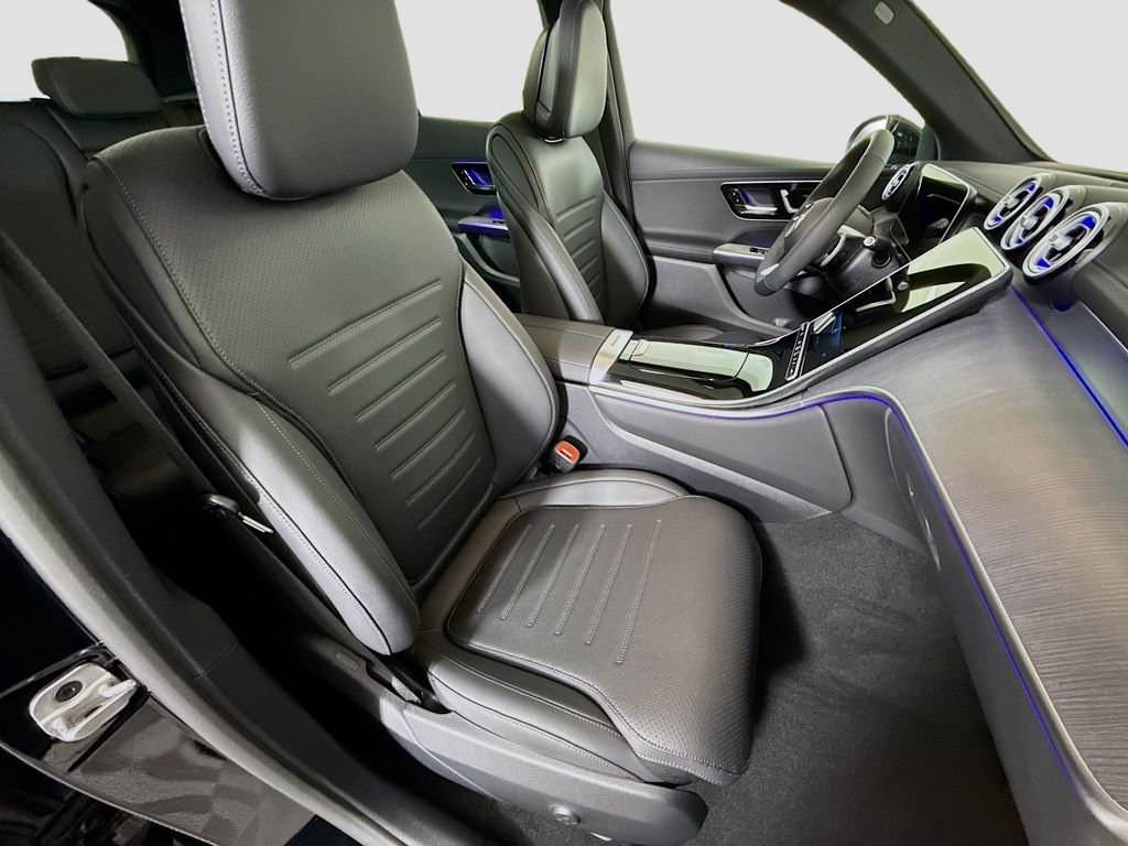 New 2026 Black Mercedes-Benz GLC 300 image 29
