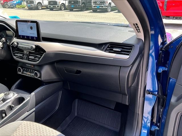 Used 2022 Blue Ford SE image 17