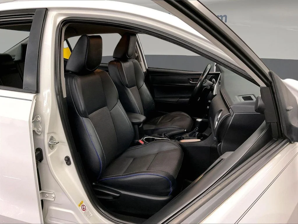 Used 2019 White Toyota SE image 10
