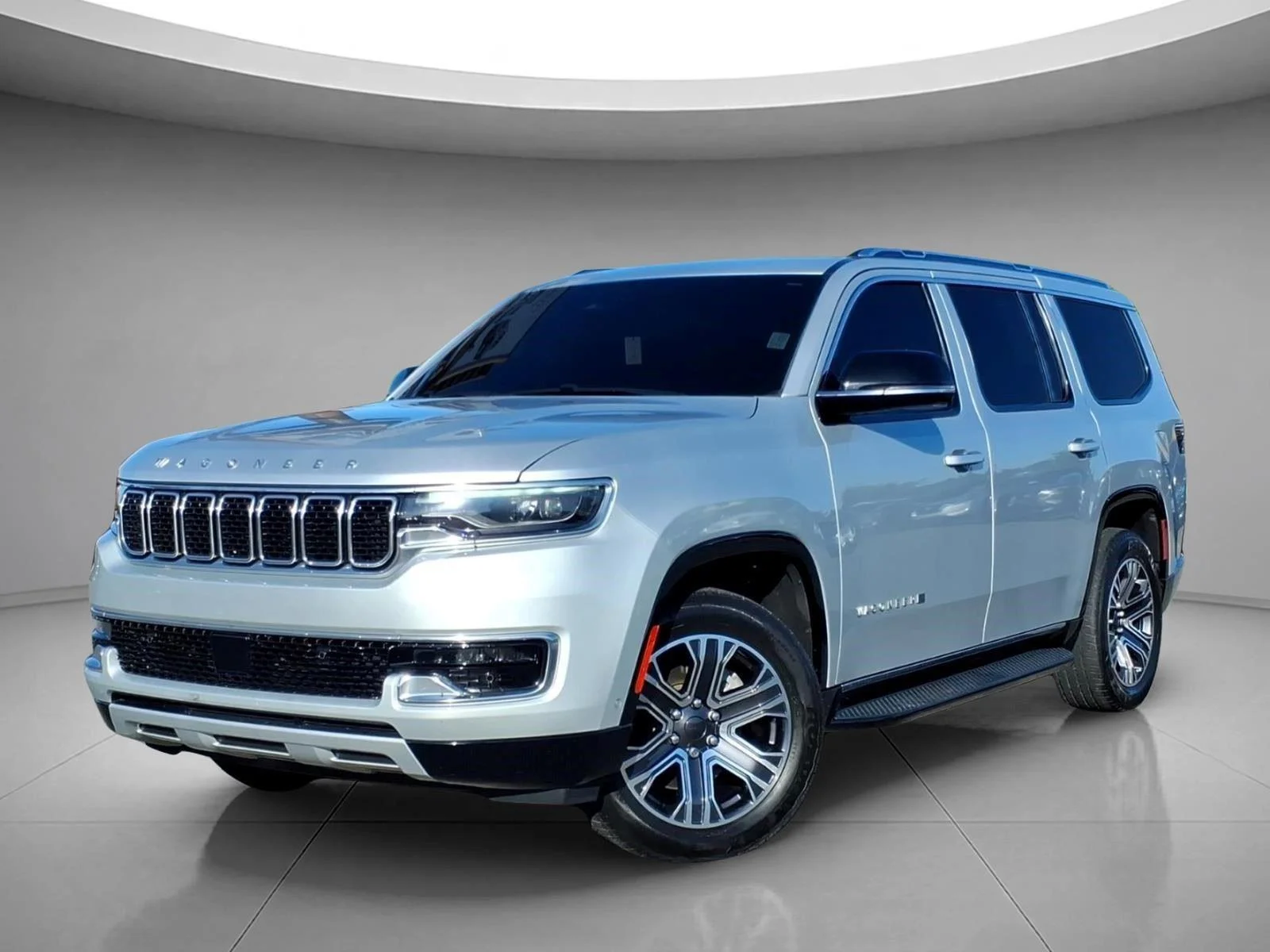 Used 2023 Silver Zynith Jeep Series II image 1