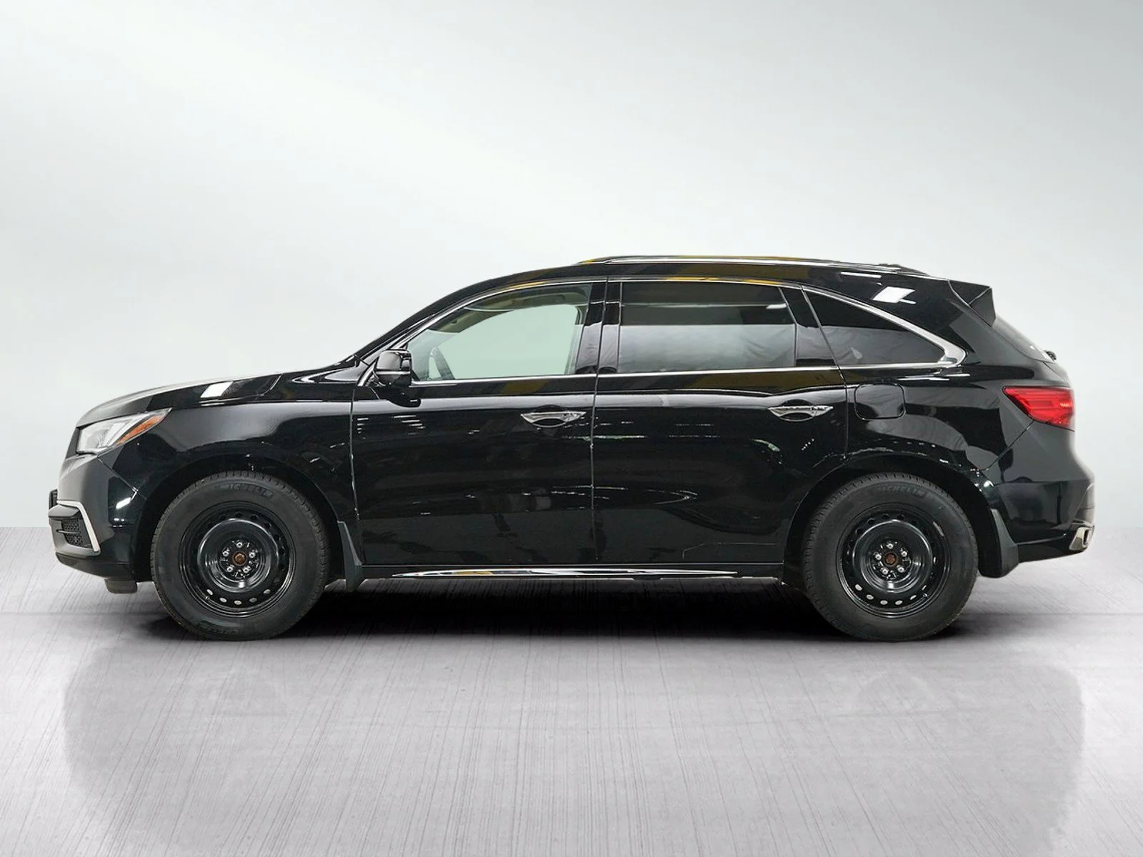 Used 2019 Acura MDX Advance Package with VIN 5J8YD4H83KL801937 for sale in Wayzata, Minnesota