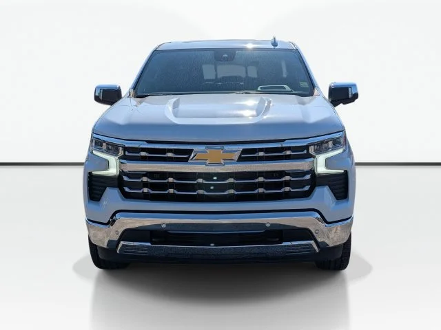 New 2026 Polar White Tricoat Chevrolet LTZ image 2