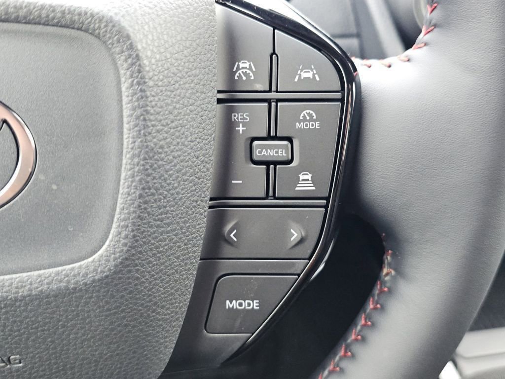 2026 Toyota Prius Plug-in Hybrid SE - Photo 12