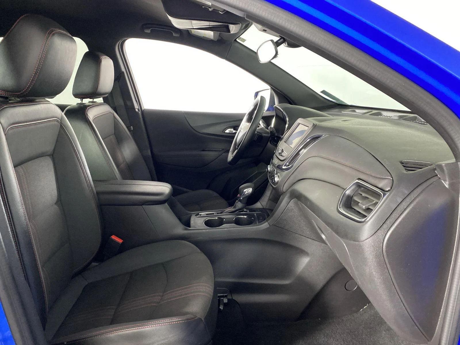 Used 2024 Riptide Blue Metallic Chevrolet RS image 27