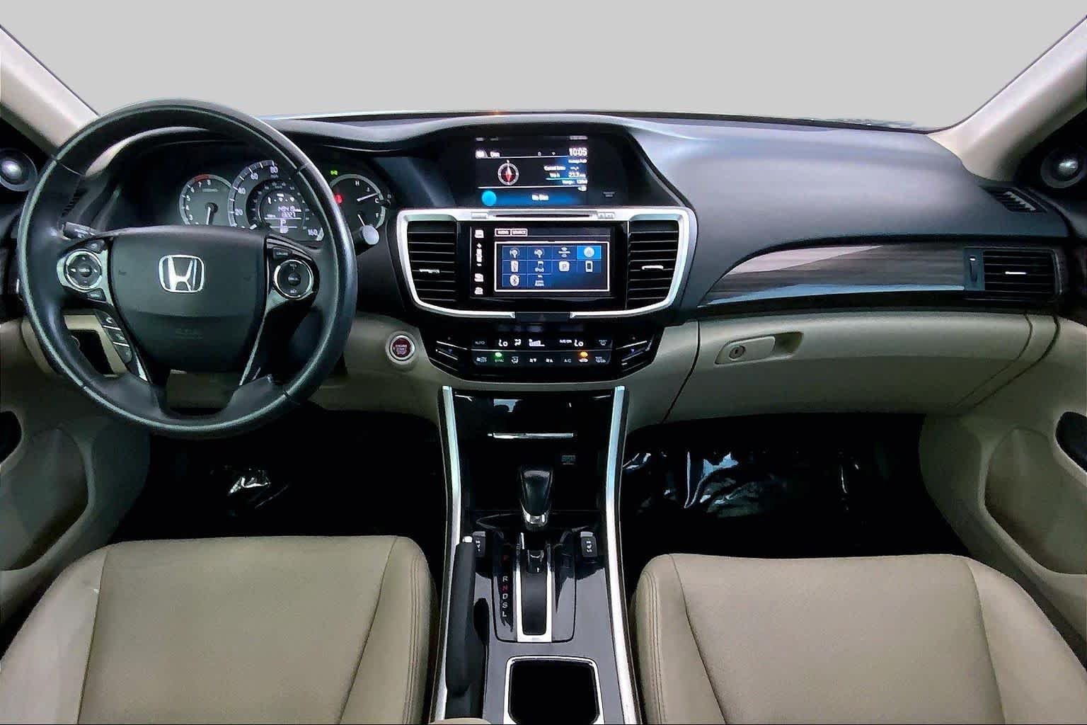 Used 2016 WHITE Honda EX-L image 16