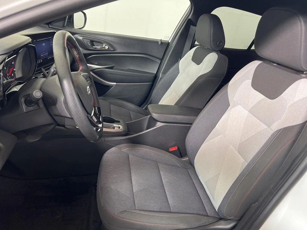 Used 2024 Summit White Chevrolet 1RS image 5