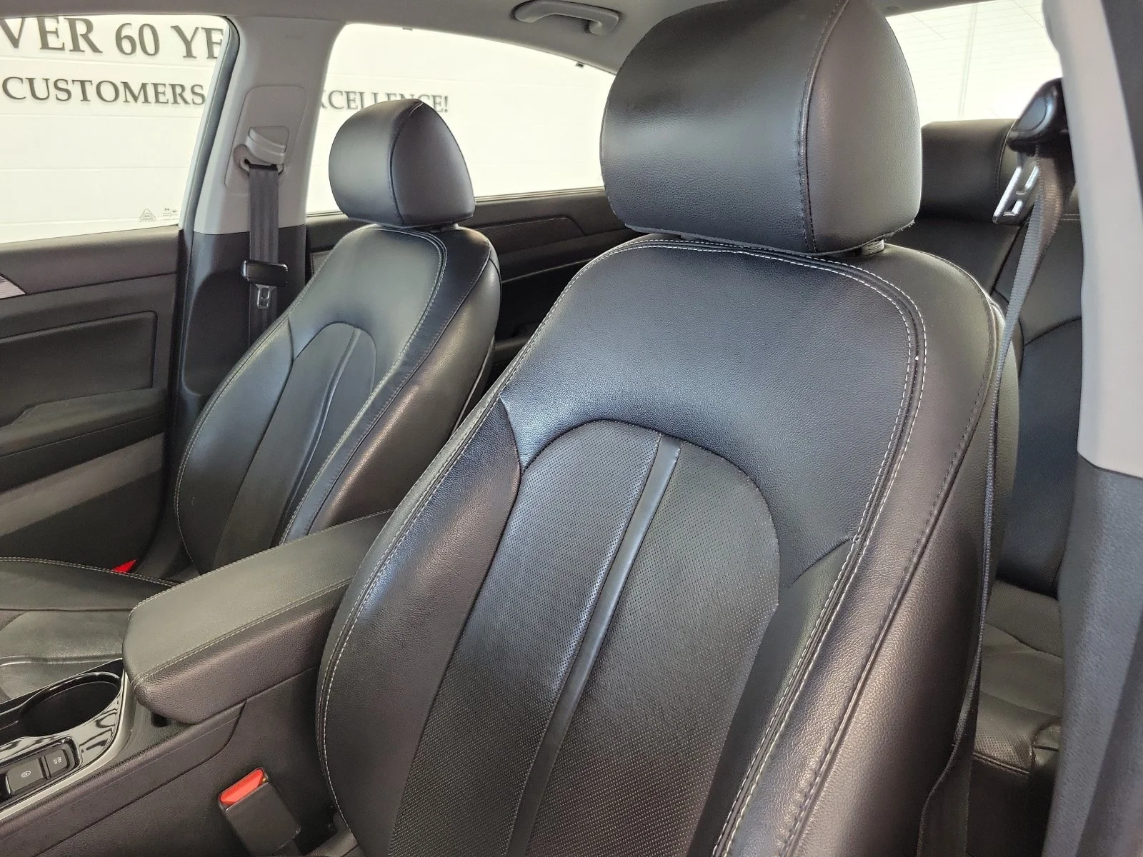 Used 2018 White Hyundai Limited image 11