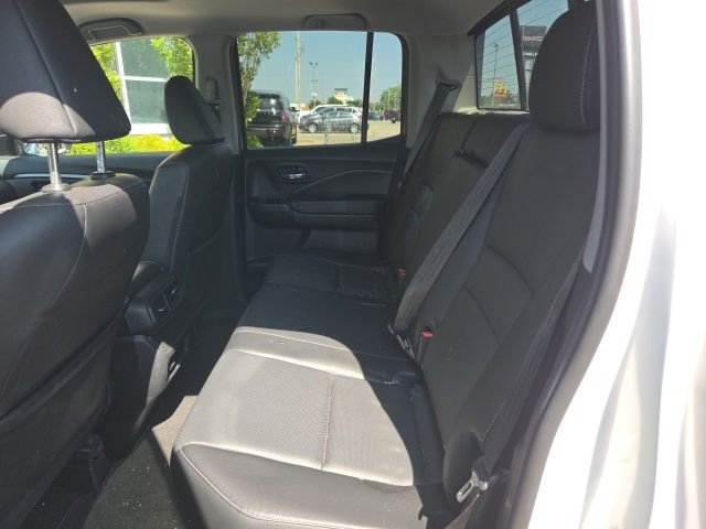 Used 2024 White Honda RTL image 3