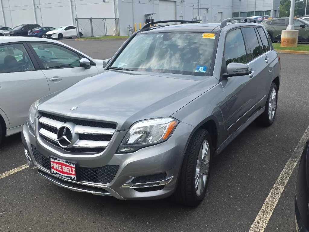 Used 2015 Palladium Silver Metallic Mercedes-Benz GLK image 1