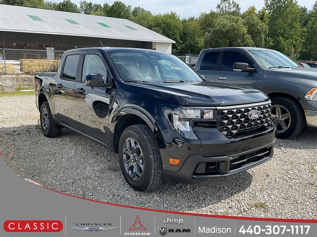 Used 2025 Shadow Black Ford XLT image 1