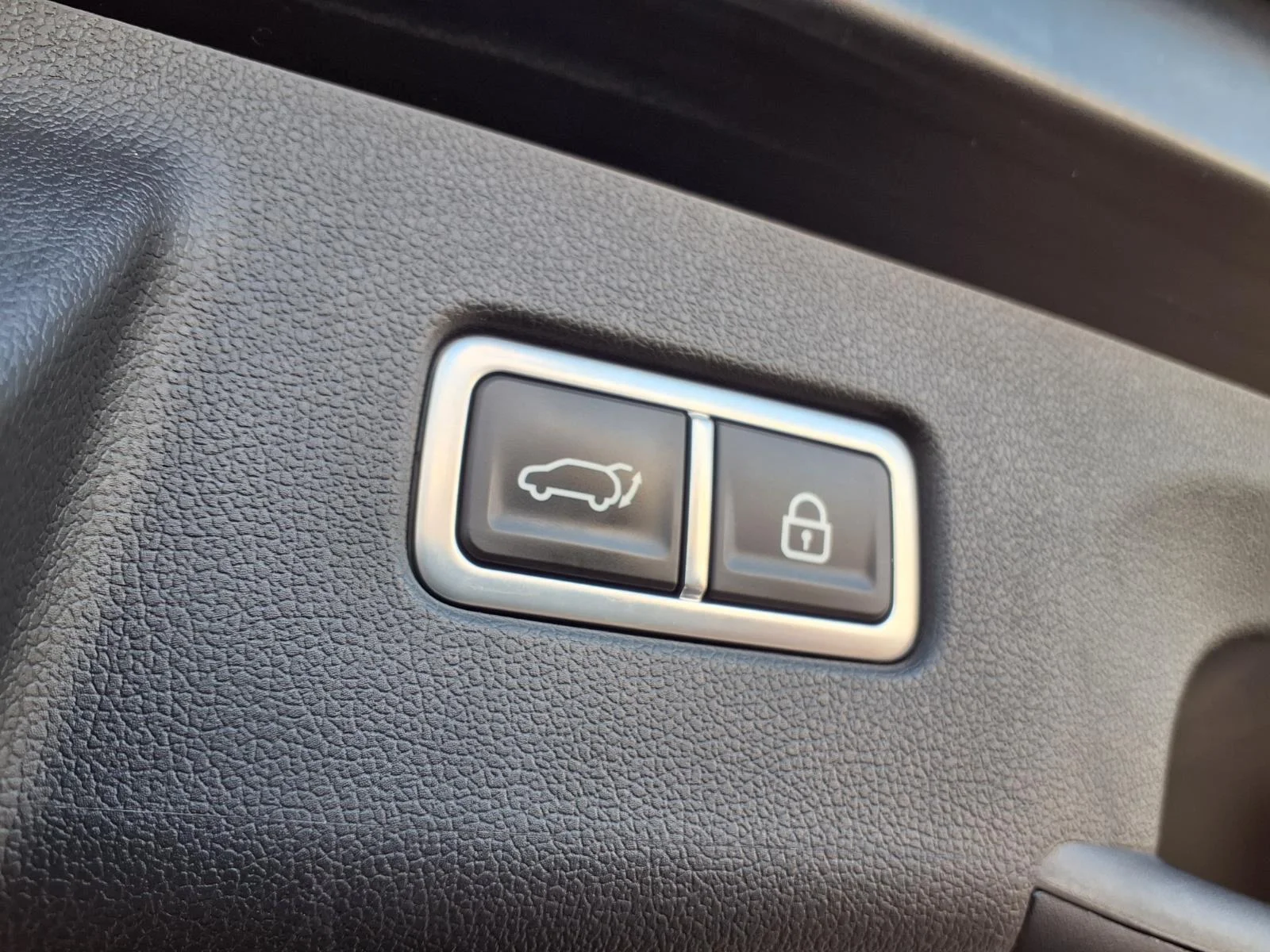 Used 2023 Ebony Black Kia SX image 31
