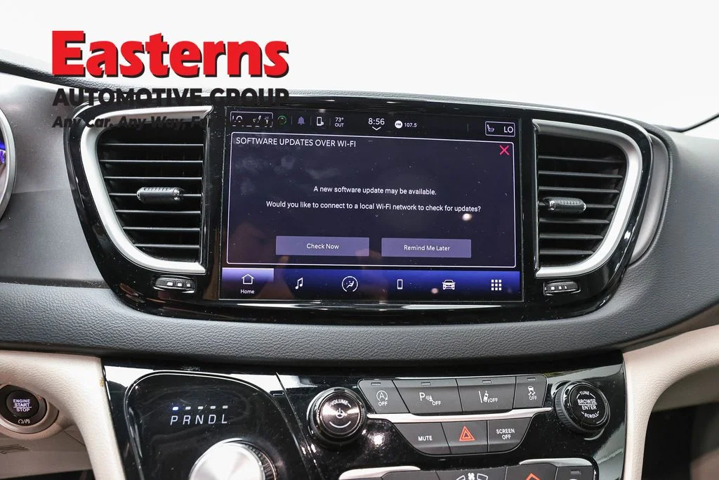 Used 2023 Black Chrysler Touring L image 12