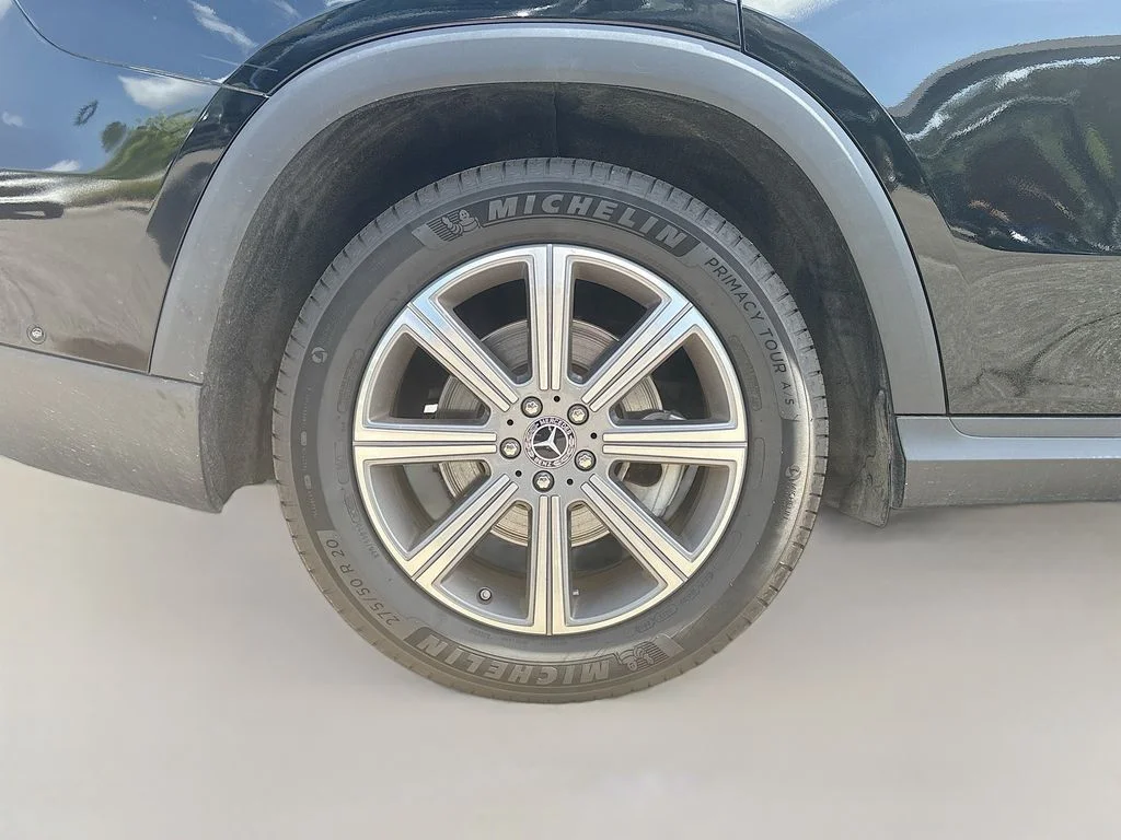 Used 2022 Black Mercedes-Benz GLS 450 image 13