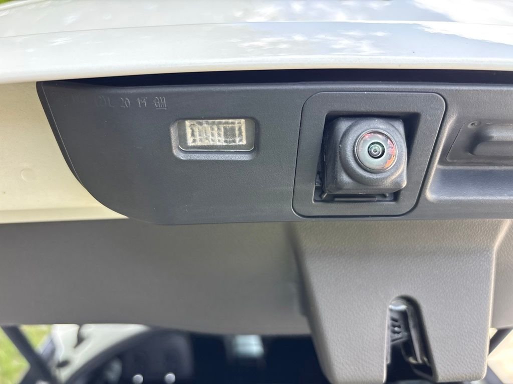 Used 2025 White Buick Avenir image 39