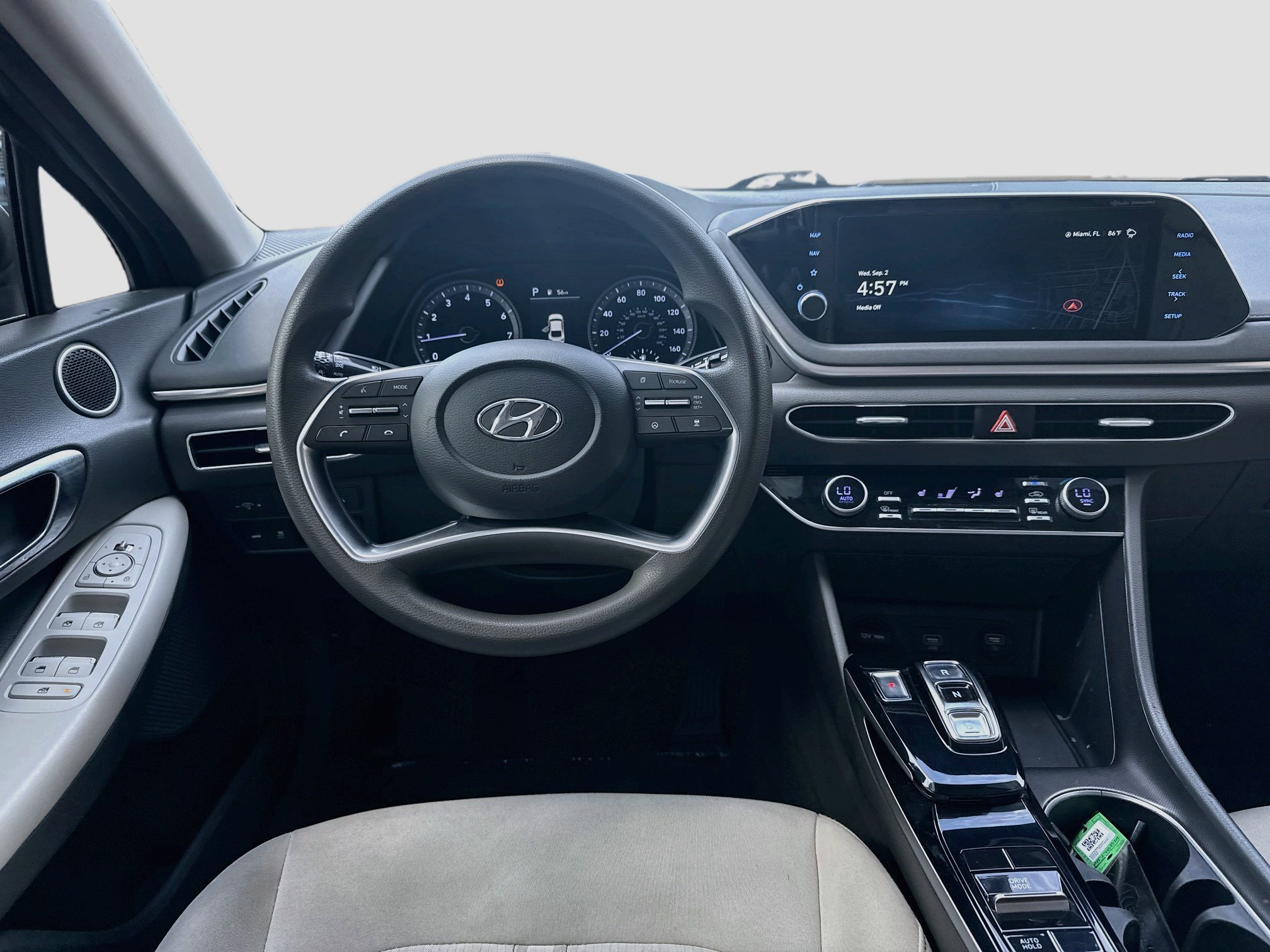 Used 2023 Hampton Gray Hyundai SEL image 19