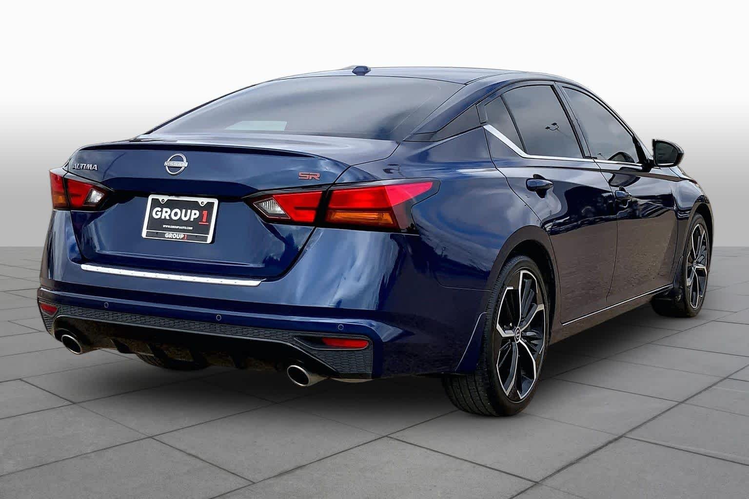 Used 2023 Deep Blue Pearl Nissan 2.5 SR image 13