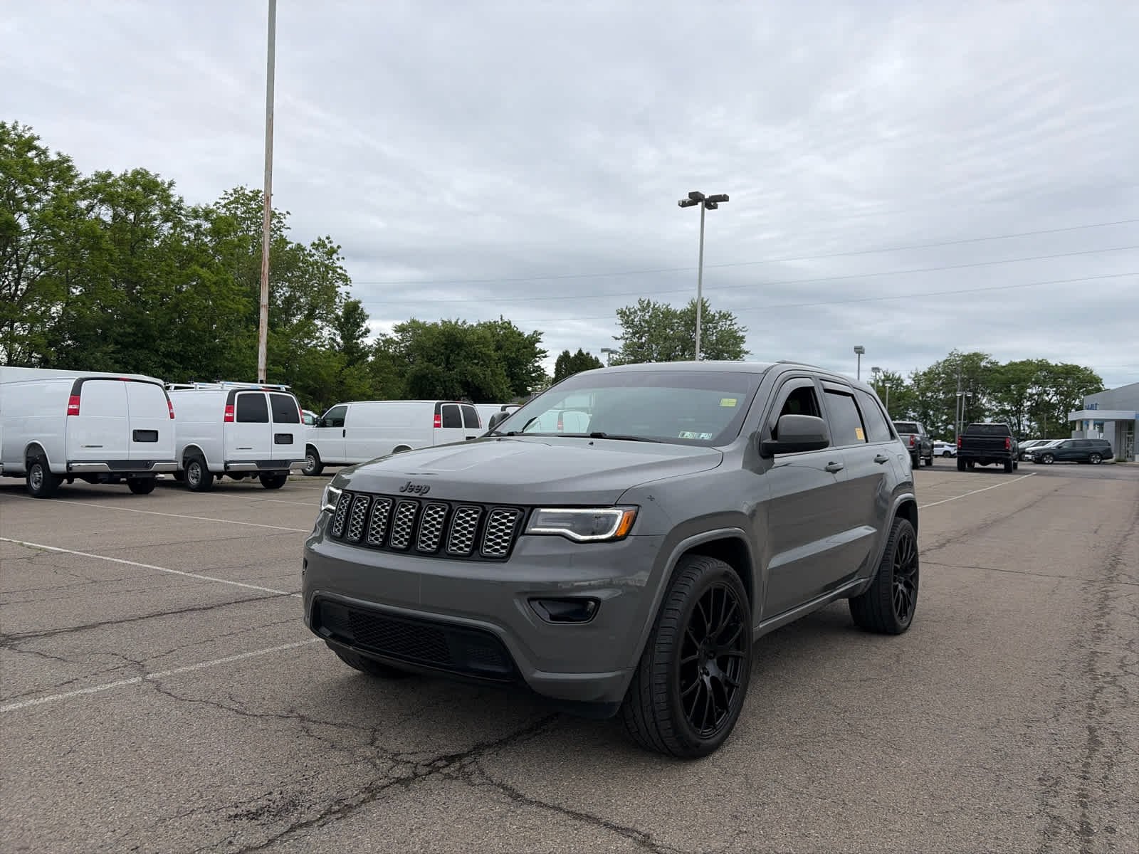 2020 Jeep Grand Cherokee Altitude 4WD's photo