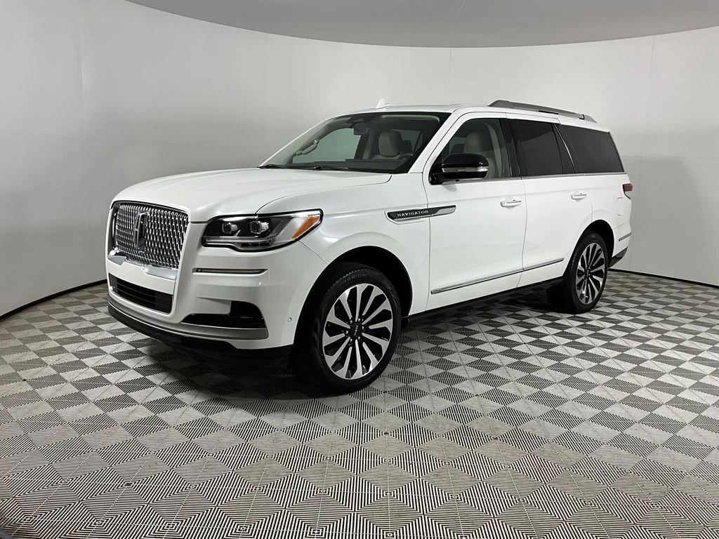 2022 Lincoln Navigator