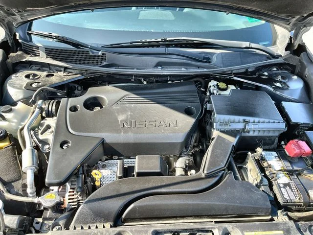 Used 2017 Blue Nissan 2.5 SV image 19
