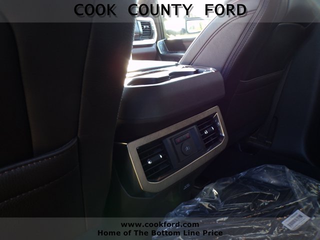 New 2027 Glacier Gray Metallic Tri-Coat Ford F-250® King Ranch® image 28