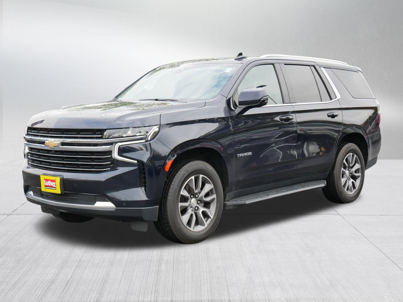 2022 Chevrolet Tahoe LT photo 2