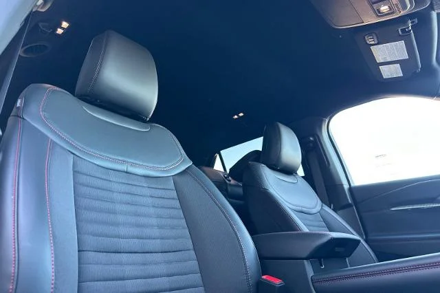 New 2026 Carbonized Gray Metallic Ford ST-Line image 42
