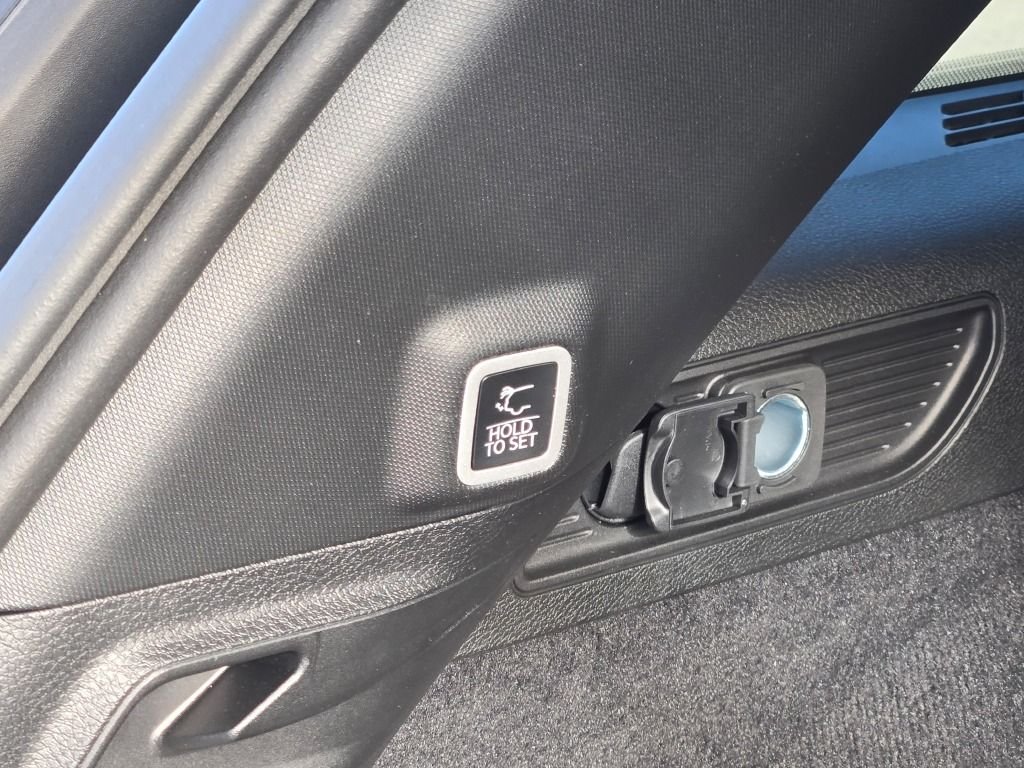 2025 Jeep Grand Cherokee Overland - Photo 13