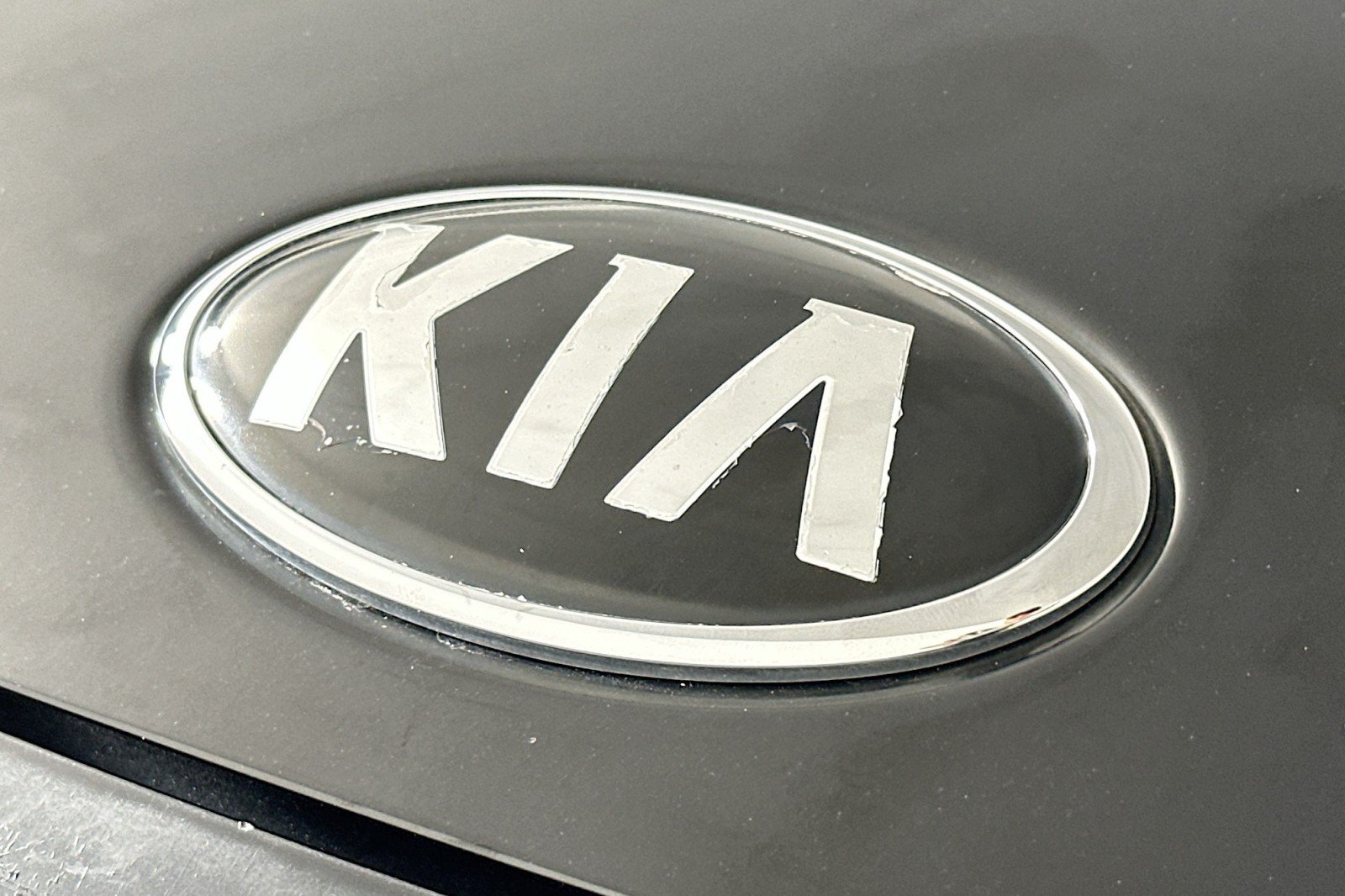 Used 2020 Cherry Black Kia LX image 15
