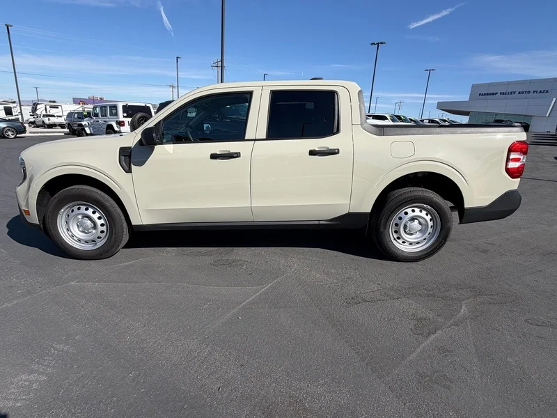 Used 2025 Desert Sand Ford XL image 6