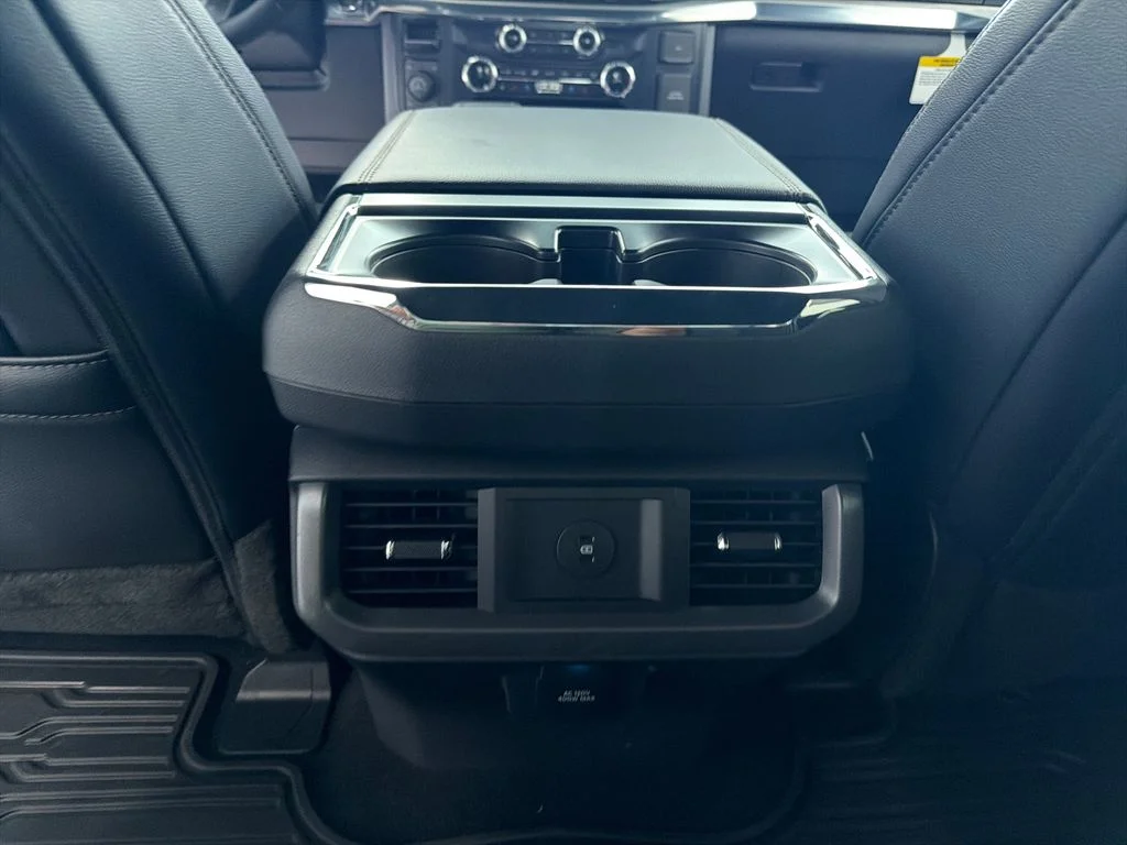 New 2026 Agate Black Metallic Ford Lariat® image 17