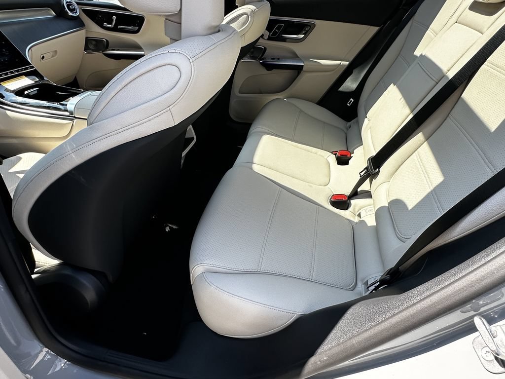 New 2027 MANUFAKTUR Alpine Grey Mercedes-Benz GLC 350e image 62