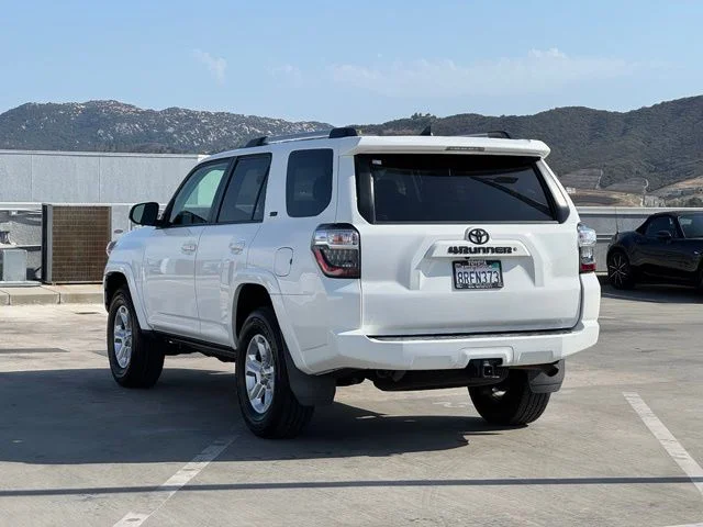 Used 2020 White Toyota SR5 image 42