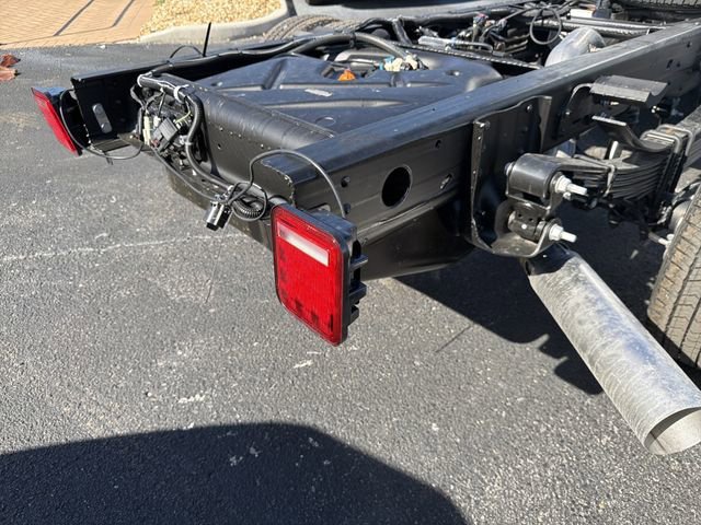 2026 GMC Sierra 3500HD Pro - Photo 8