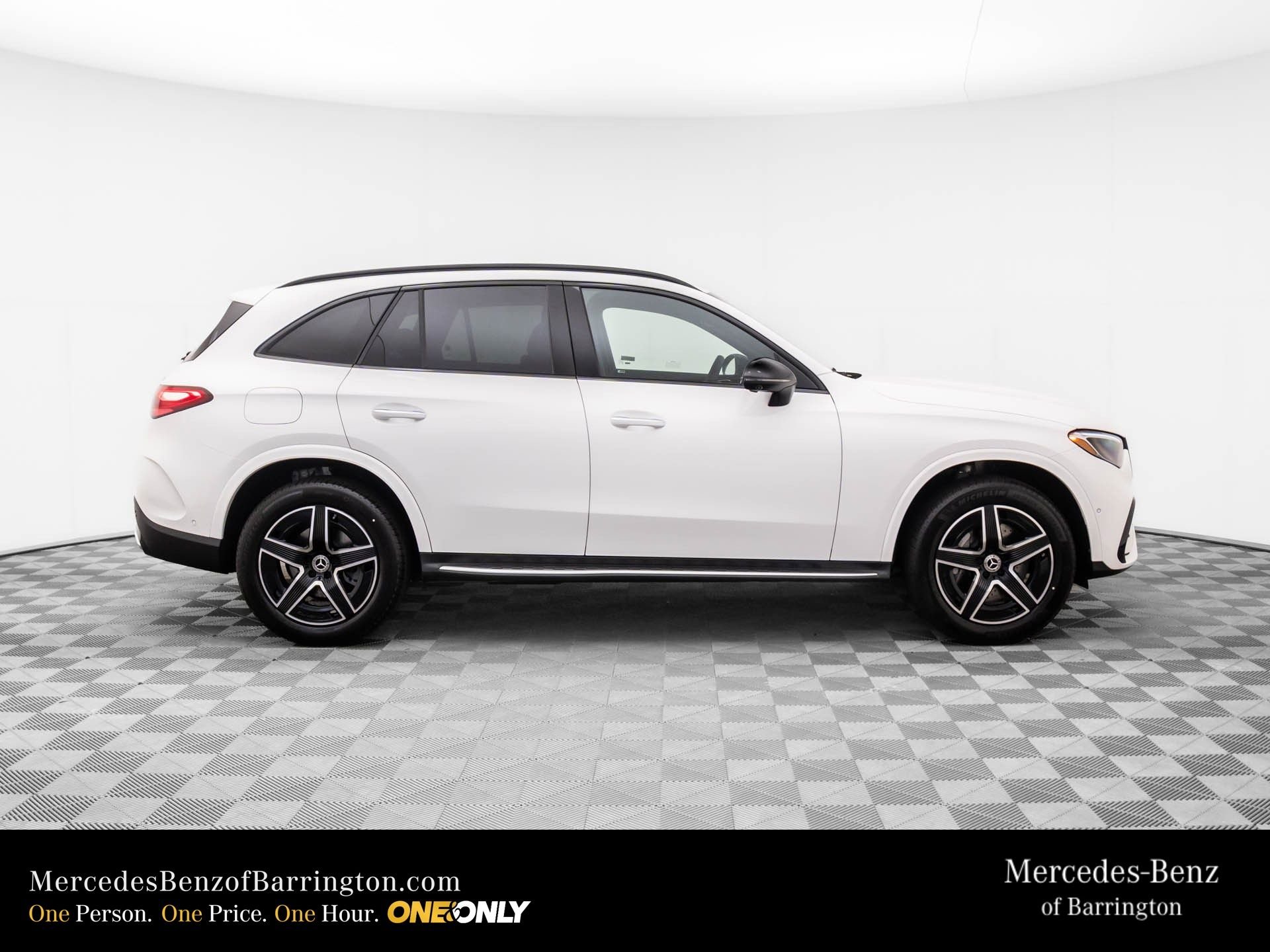 New 2026 Polar White Mercedes-Benz GLC 300 image 7