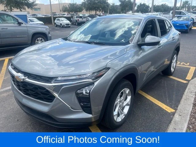 Used 2025 Gray Chevrolet LS image 2