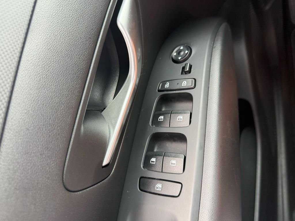 Used 2022 Beige Hyundai SEL image 35
