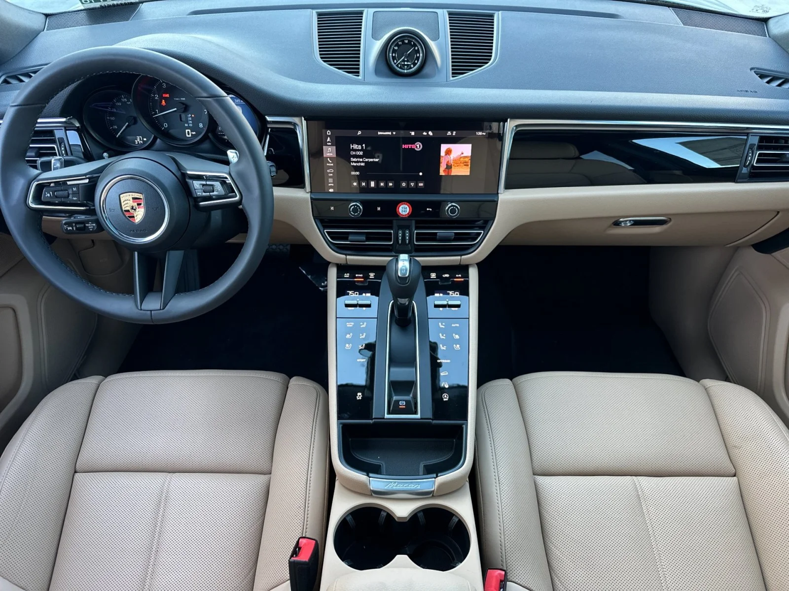 2026 Porsche Macan - Photo 6