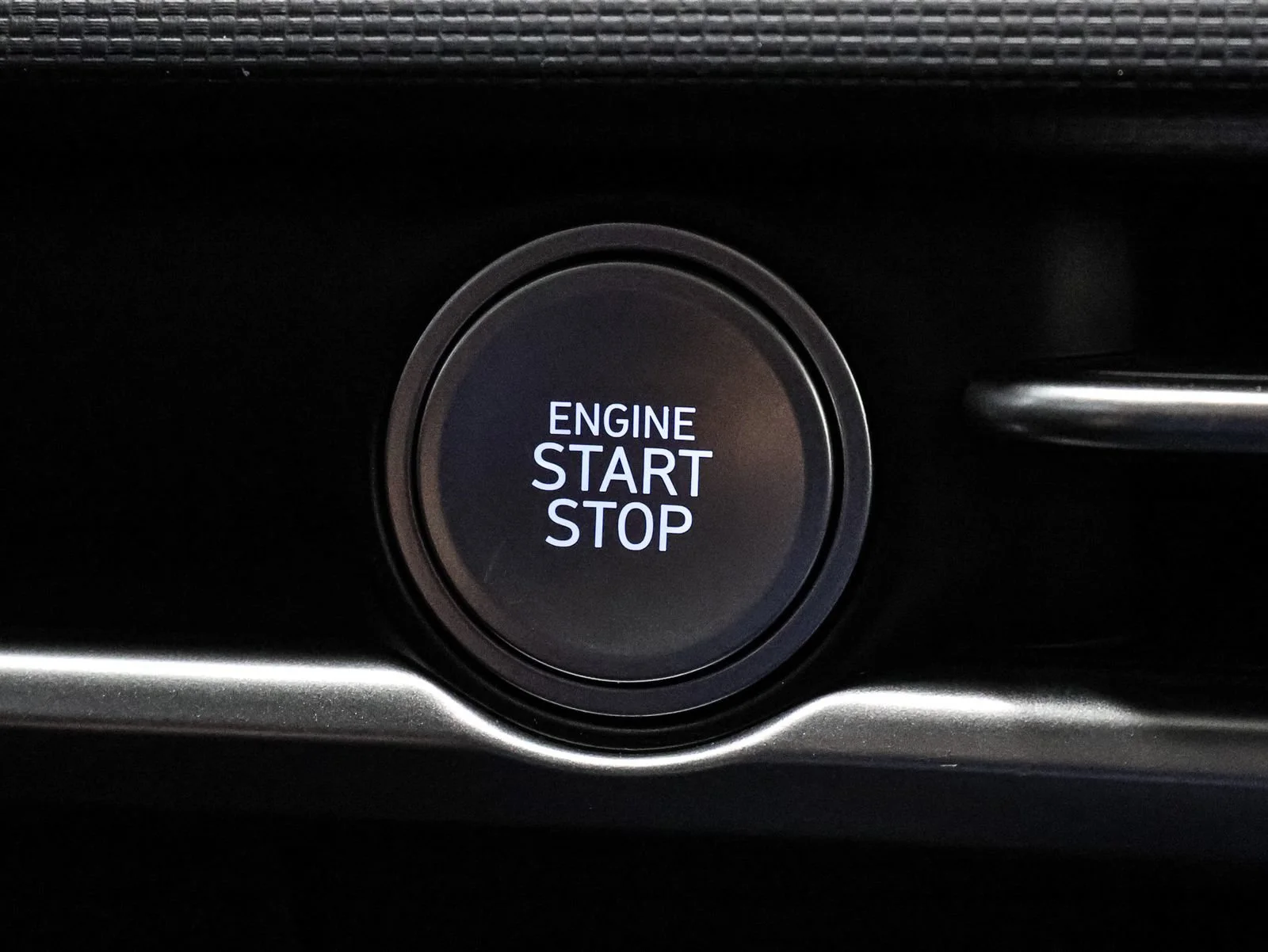 Used 2025 Black Hyundai SEL Activity image 38