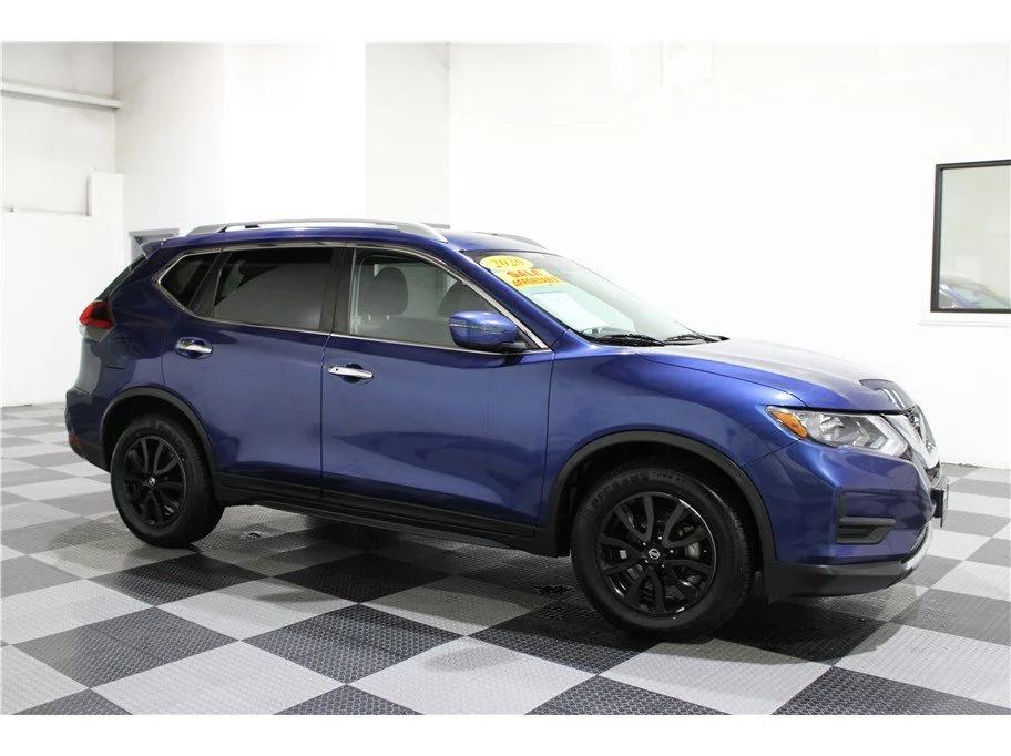2020 Nissan Rogue SV FWD's photo