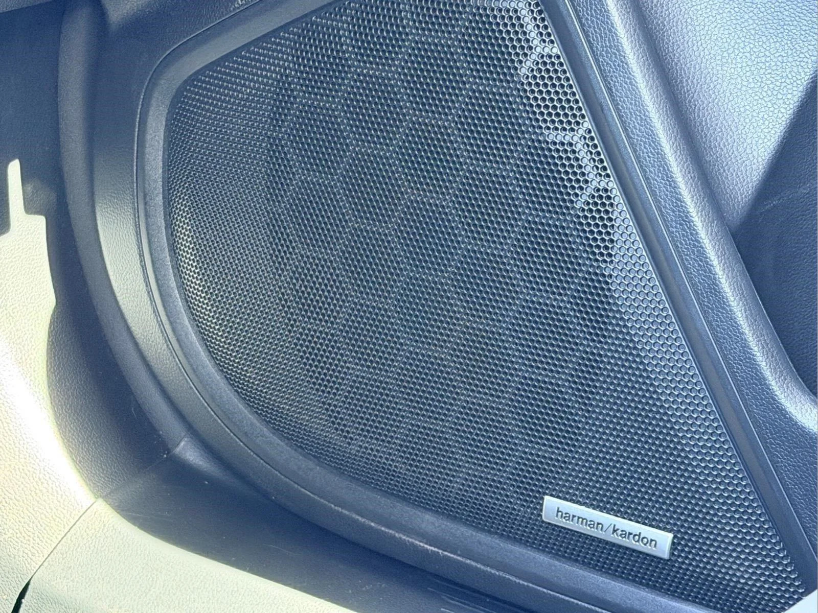 Used 2025 Magnetite Gray Metallic Subaru Onyx Edition image 8