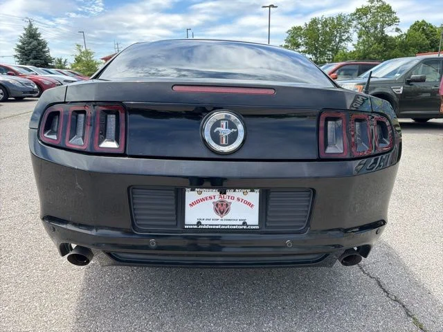 Used 2013 Black Ford V6 image 5